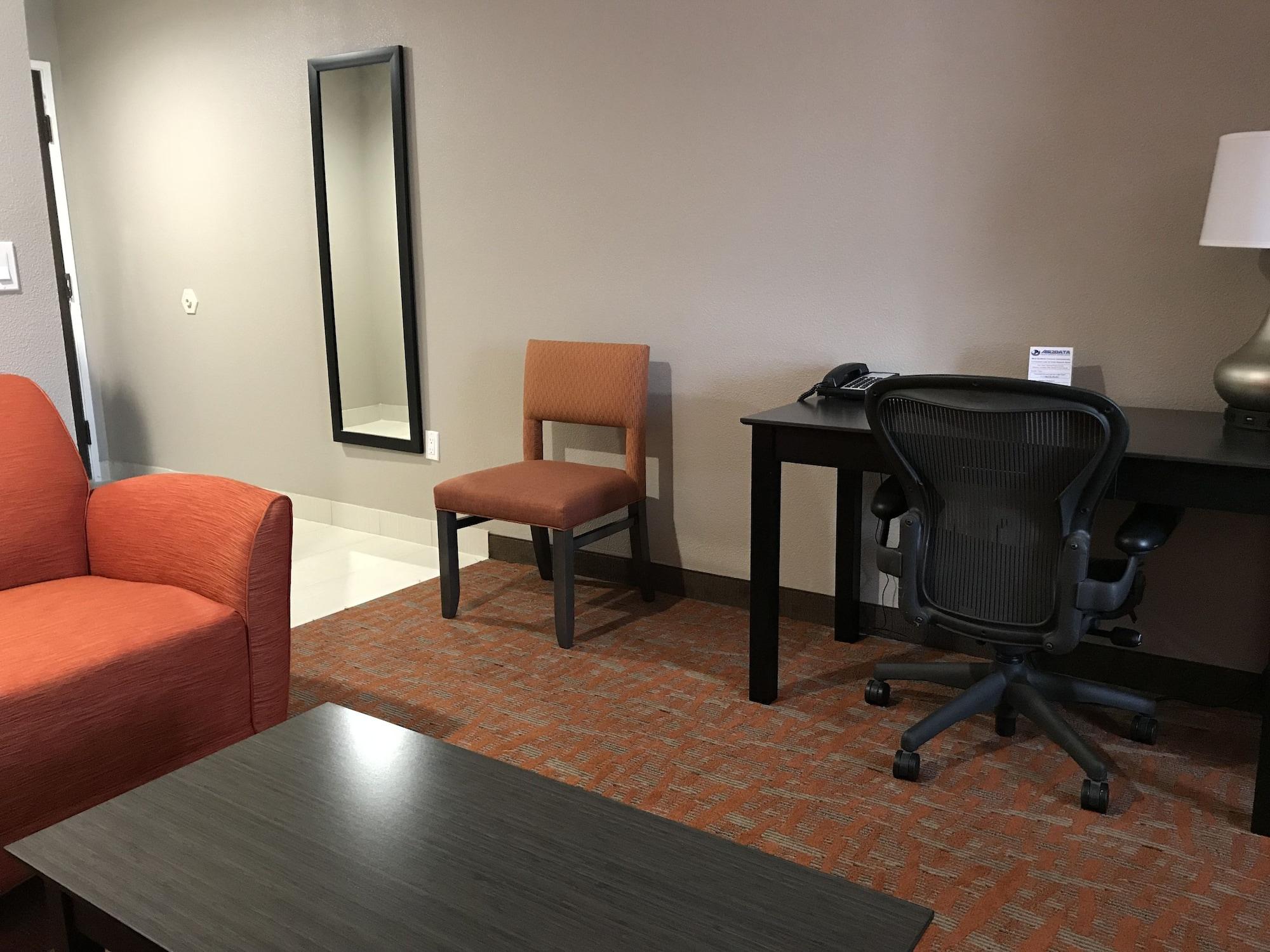 Quality & Northwest Hotel 3*