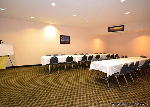 Hotel Quality & Northwest Fresno